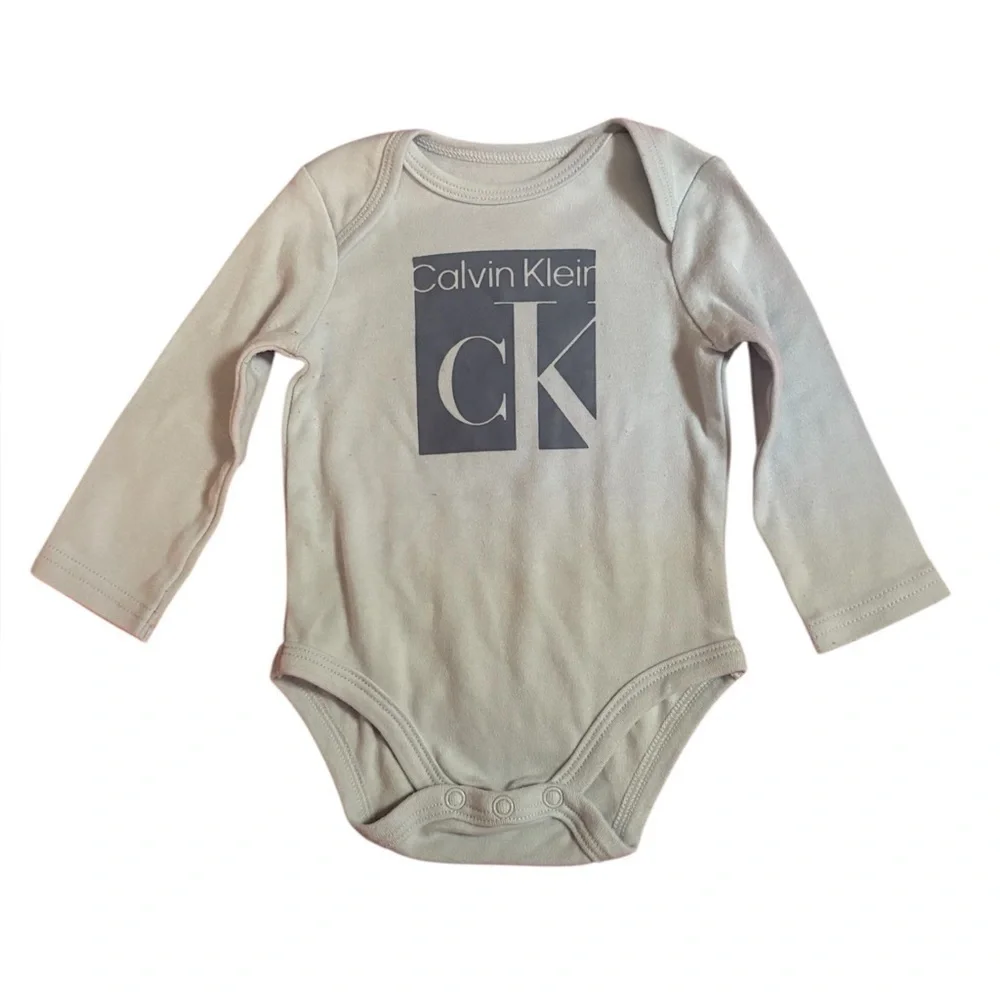 Carter's 5  Bodysuit size:0-3